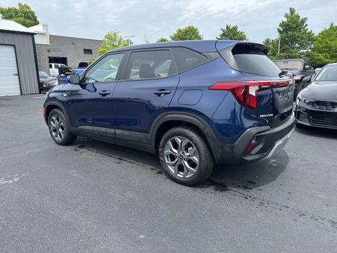 Certified 2026 Kia Seltos LX FWD image 3