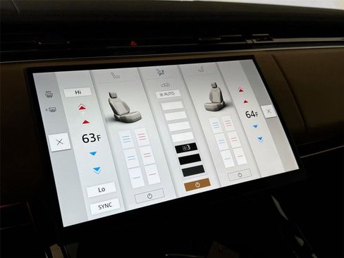 Certified 2024 Land Rover Range Rover Sport SE image 17