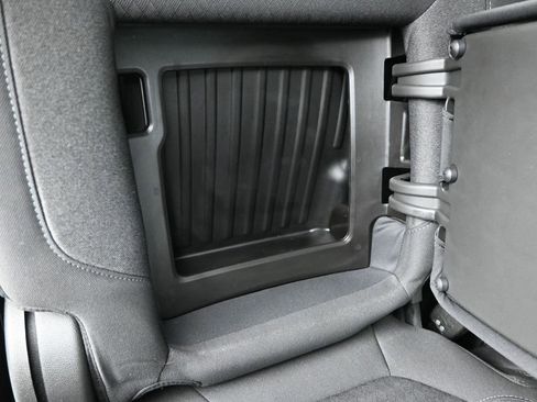 Used 2022 Chevrolet Silverado 1500 RST w/ Z71 Off-Road Package image 25