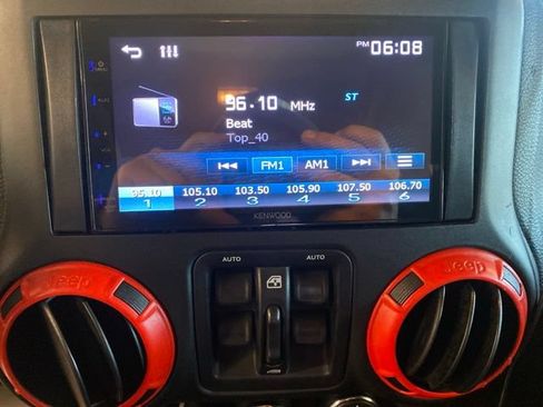 Used 2015 Jeep Wrangler Unlimited Sport w/ Quick Order Package 24S AWD/4WD image 16