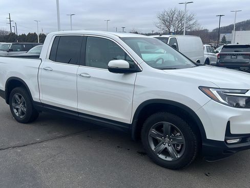 Used 2023 Honda Ridgeline RTL-E image 2