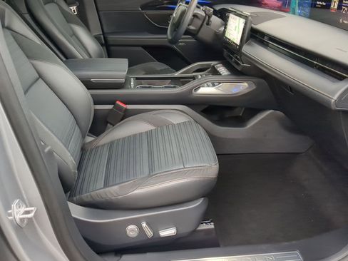 Used 2024 Lincoln Nautilus Reserve w/ Equipment Group 202A image 24