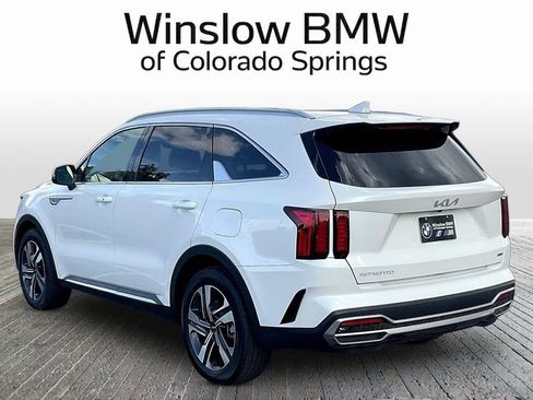 Used 2023 Kia Sorento EX w/ Panoramic Sunroof Package AWD/4WD image 4