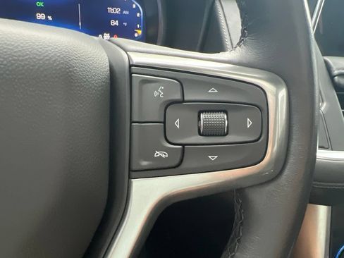 Used 2022 Chevrolet Tahoe Z71 w/ Luxury Package AWD/4WD image 29