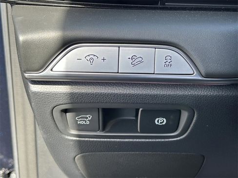 Used 2025 Genesis GV80 3.5T Prestige image 26