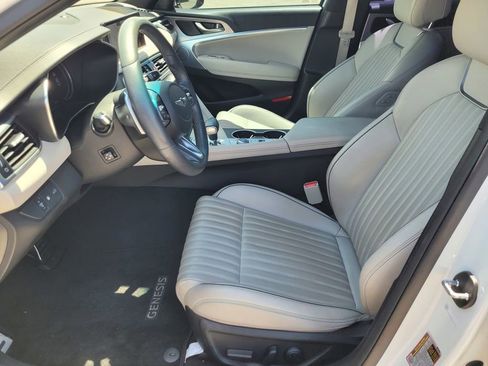 Used 2023 Genesis G70 2.0T w/ Sport Prestige Package RWD image 13