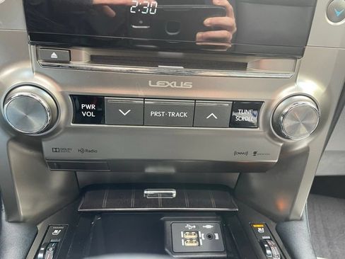 Used 2021 Lexus GX 460 Premium w/ Premium Package AWD/4WD image 39