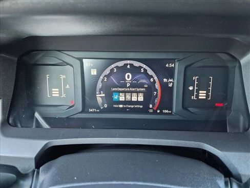 Certified 2026 Toyota Tacoma SR5 AWD/4WD image 11