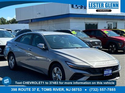 Used 2025 Hyundai Elantra SE