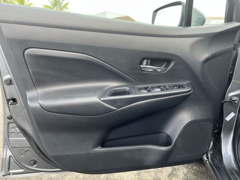 Used 2023 Nissan Versa SV image 20