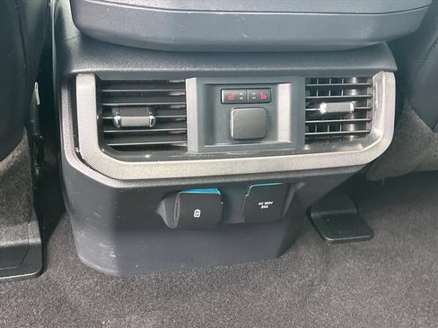 Used 2024 Ford F150 Platinum AWD/4WD image 21
