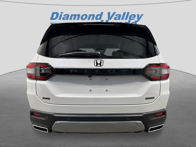 New 2026 Honda Pilot Touring image 4