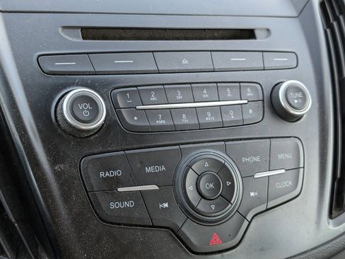 Used 2017 Ford Escape S image 11