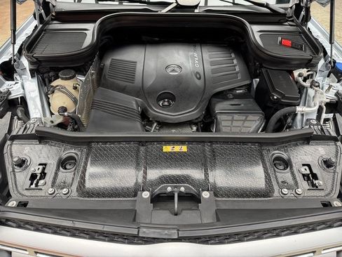 Certified 2022 Mercedes-Benz GLS 450 4MATIC image 31