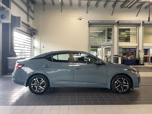 Used 2024 Nissan Sentra SV w/ All-Weather Package image 4