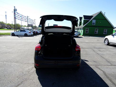 Used 2018 Ford Focus SE image 21