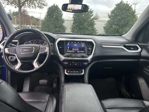 Used 2023 GMC Acadia SLT w/ Elevation Edition image 25