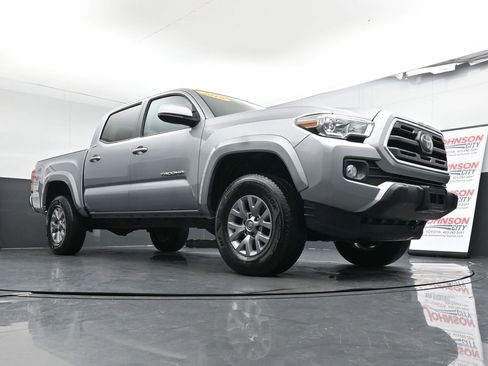 Used 2019 Toyota Tacoma SR5 image 24