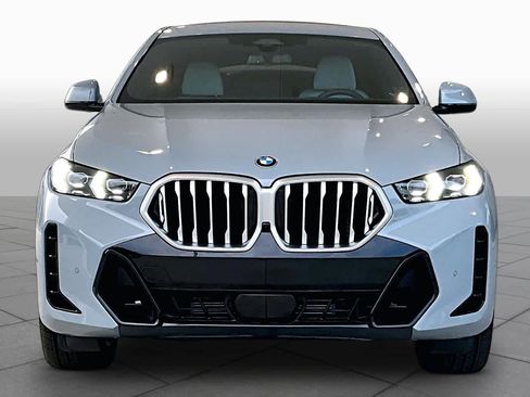 Used 2026 BMW X6 xDrive40i AWD/4WD image 3