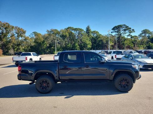Used 2022 Toyota Tacoma SR5 image 4