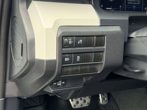 Used 2024 Toyota Tacoma TRD Sport AWD/4WD image 20