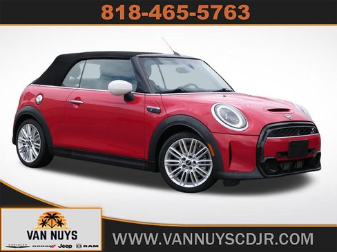 Used 2023 MINI Cooper S image 1