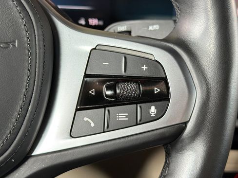 Used 2023 BMW i4 eDrive40 w/ M Sport Package image 32