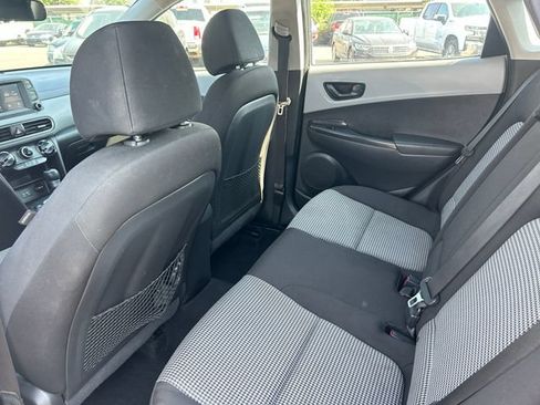 Used 2021 Hyundai Kona SE FWD image 26