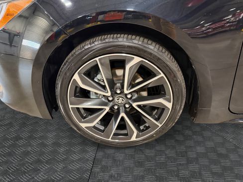 Used 2020 Toyota Corolla XSE FWD image 15