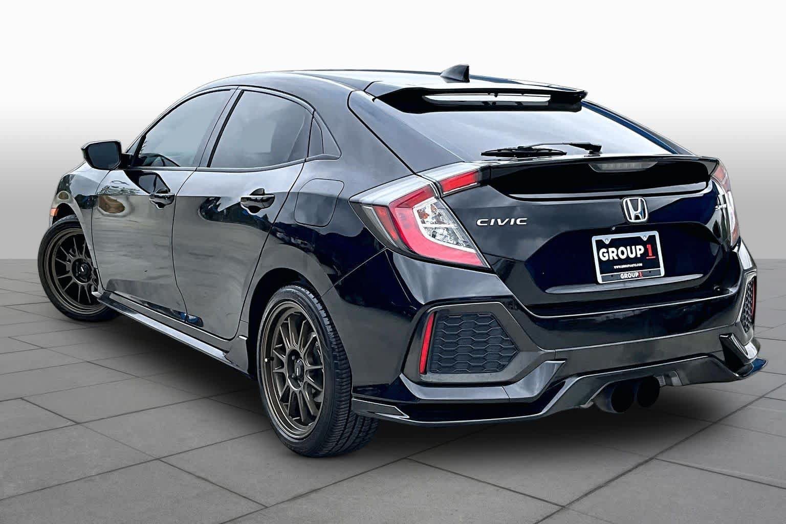 Used 2018 Honda Civic Sport image 11
