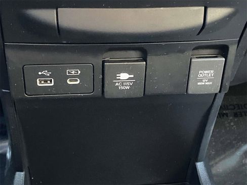 Used 2025 Honda Odyssey Elite image 29