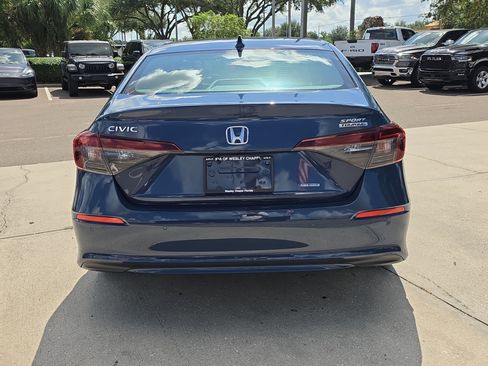 Used 2025 Honda Civic Sport image 6