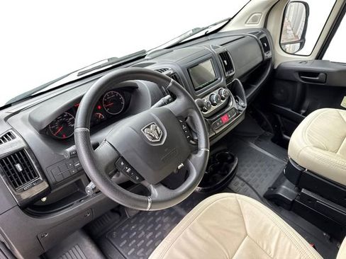 Used 2021 RAM ProMaster 3500 w/ Premium Appearance Group FWD image 10