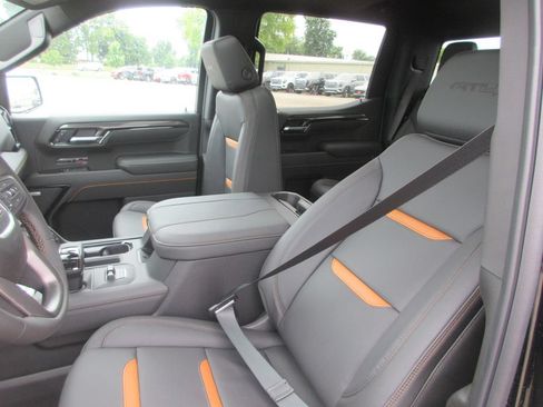 New 2026 GMC Sierra 1500 AT4 w/ AT4 Premium Package AWD/4WD image 14