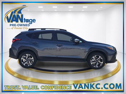 Certified 2026 Subaru Crosstrek 2.5i Premium AWD/4WD image 5