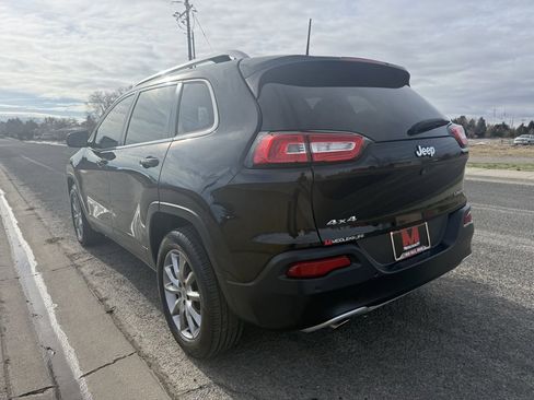 Used 2018 Jeep Cherokee Limited image 4