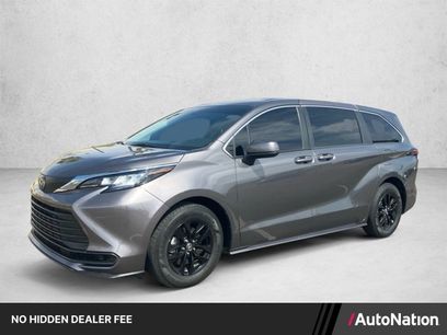 Used 2021 Toyota Sienna LE