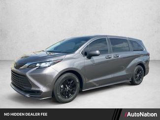 Used 2021 Toyota Sienna LE FWD video 1