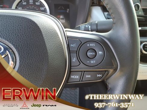 Used 2021 Toyota Corolla SE w/ Carpet Mat Package (TMS) image 19