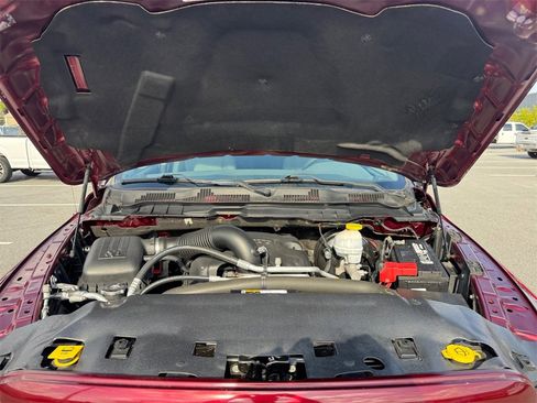 Used 2019 RAM 1500 Express w/ Express Value Package image 17