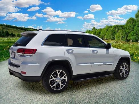 Certified 2022 Jeep Grand Cherokee Limited w/ Trailer Tow Group IV AWD/4WD image 6