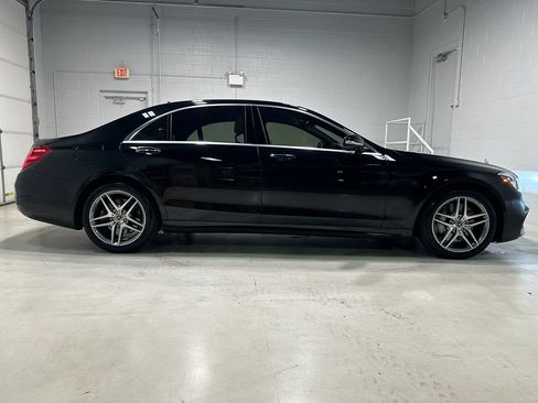 Used 2020 Mercedes-Benz S 560 4MATIC Sedan image 2