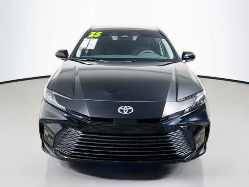 Used 2025 Toyota Camry LE w/ Convenience Package FWD image 11