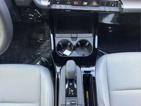 Used 2023 Toyota Prius XLE image 15