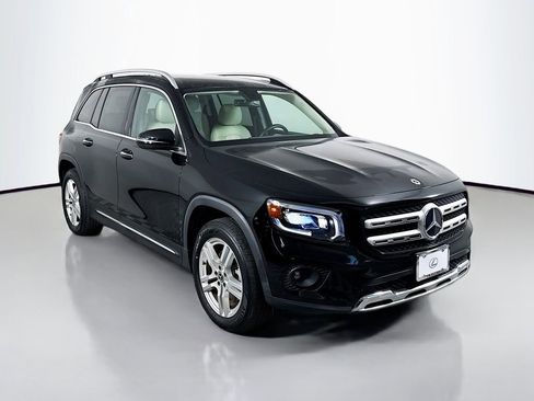 Used 2020 Mercedes-Benz GLB 250 image 3