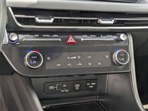 Used 2025 Hyundai Sonata SEL FWD image 20