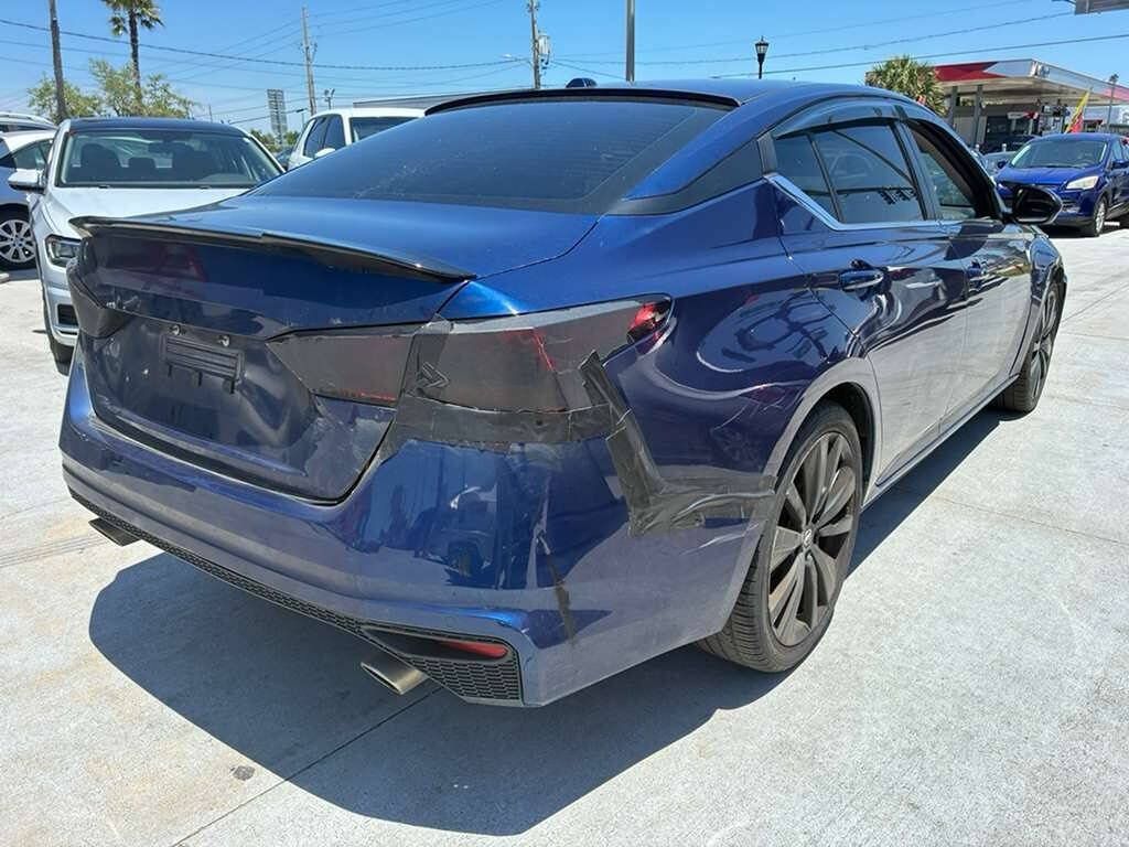 Used 2022 Nissan Altima 2.5 SR FWD image 6
