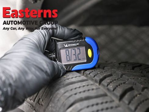 Used 2024 RAM 1500 Classic SLT AWD/4WD image 25