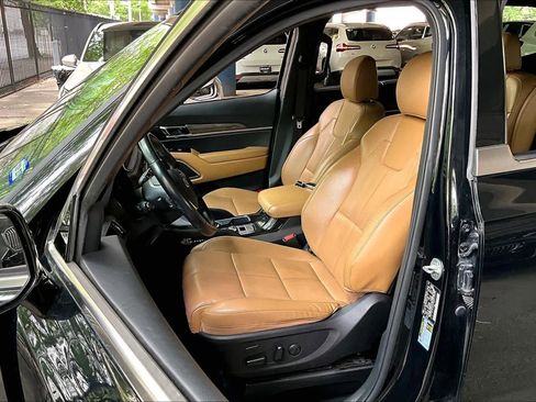 Used 2021 Kia Telluride SX w/ Towing Package FWD image 7