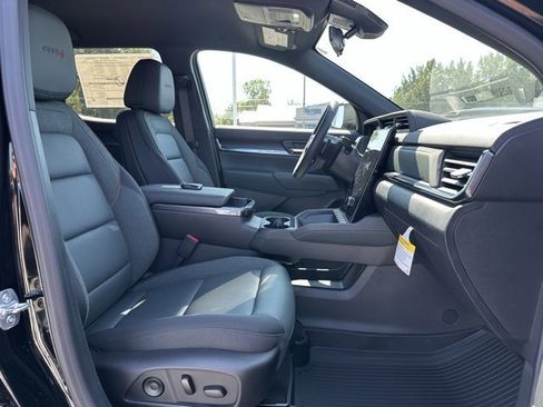 New 2026 GMC Terrain AT4 w/ Convenience Package III image 7